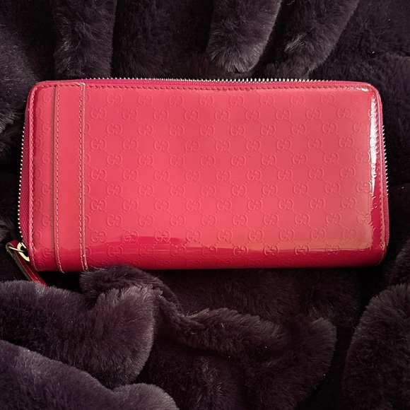Authentic Gucci Patent Leather Zip Around Long Wallet - Picture 3 of 12